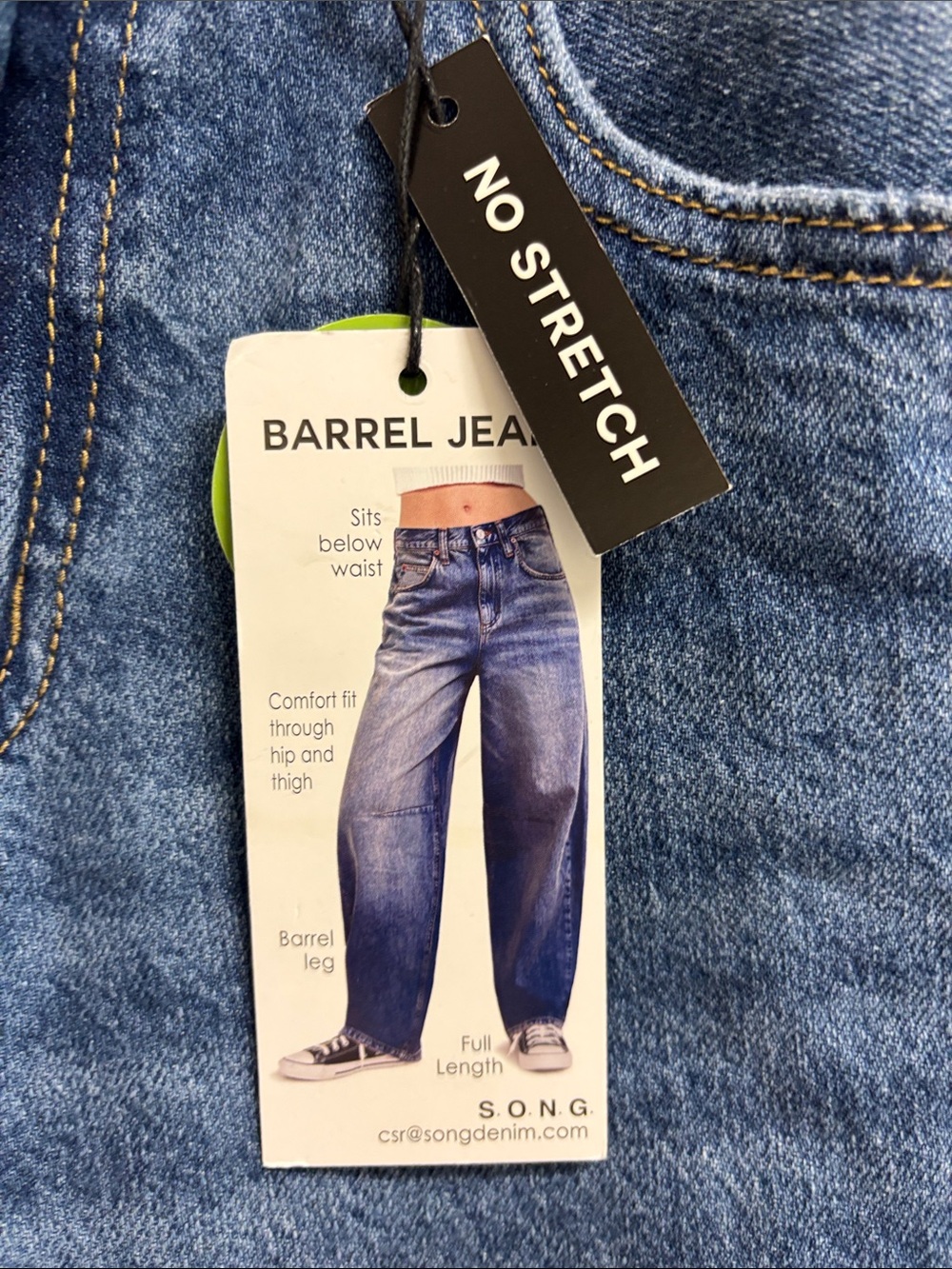 NWT Barrel Jeans - Blue No-Stretch Women's Jeans (size 5)
